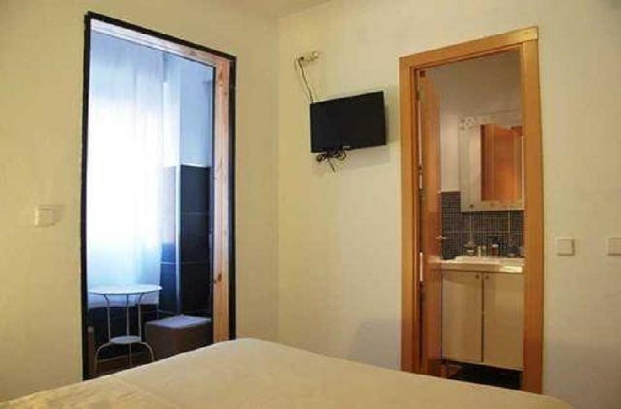 Bed and Breakfast Alba1924 à Madrid Extérieur photo