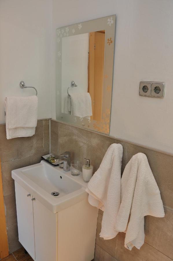 Bed and Breakfast Alba1924 à Madrid Extérieur photo